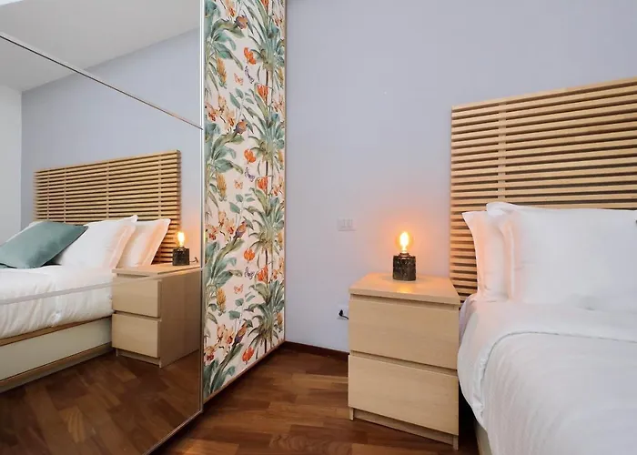 Ych-sweet Near Colosseo Apartment