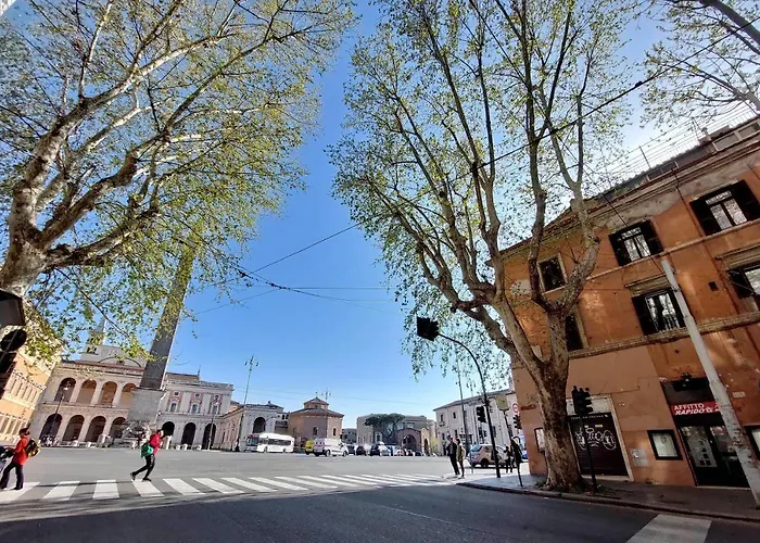 Ych-sweet Near Colosseo *